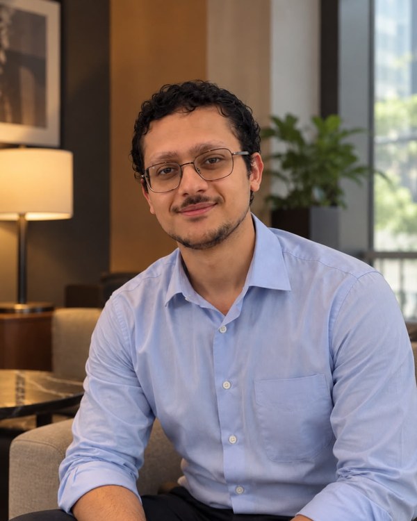 Headshot of Ali Moustafa