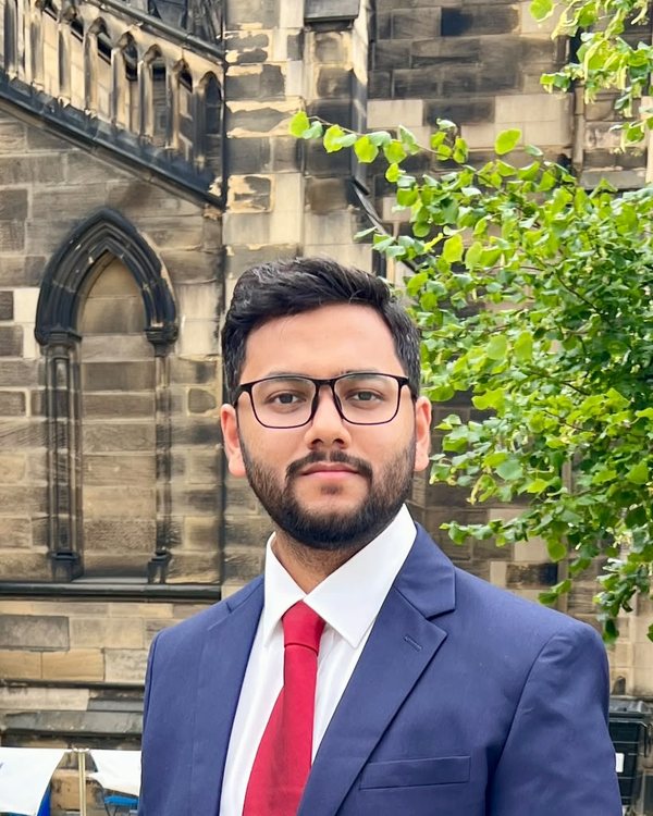Headshot of Samran Shahid